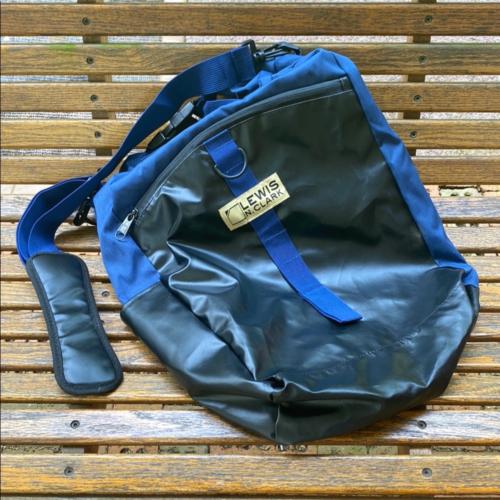 Lewis N. Clark Black and Blue Men's lockable dry gear Bag with shoulder strap